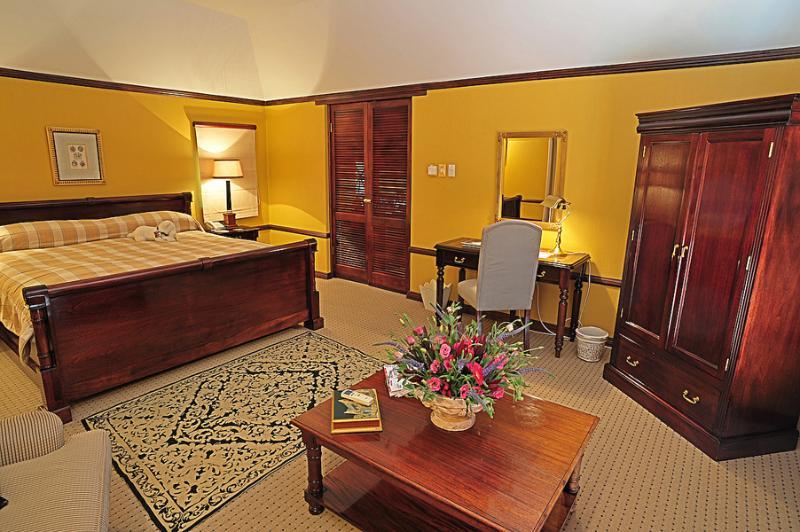 De Hoek Country Hotel Magaliesburg Bagian luar foto