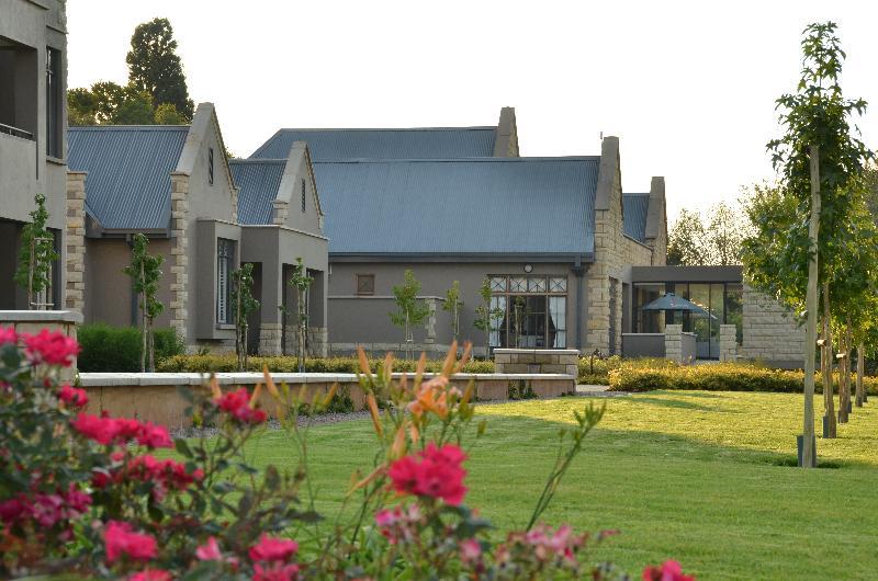 De Hoek Country Hotel Magaliesburg Bagian luar foto